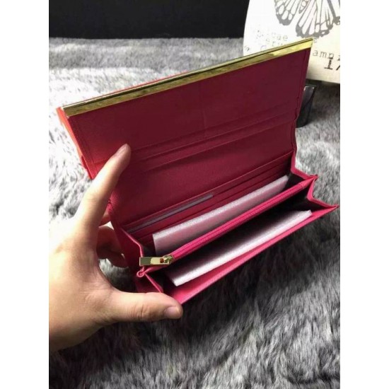 Ferragamo wallet in pink color with gold Gancio buckle 2021-SFW-K2453
